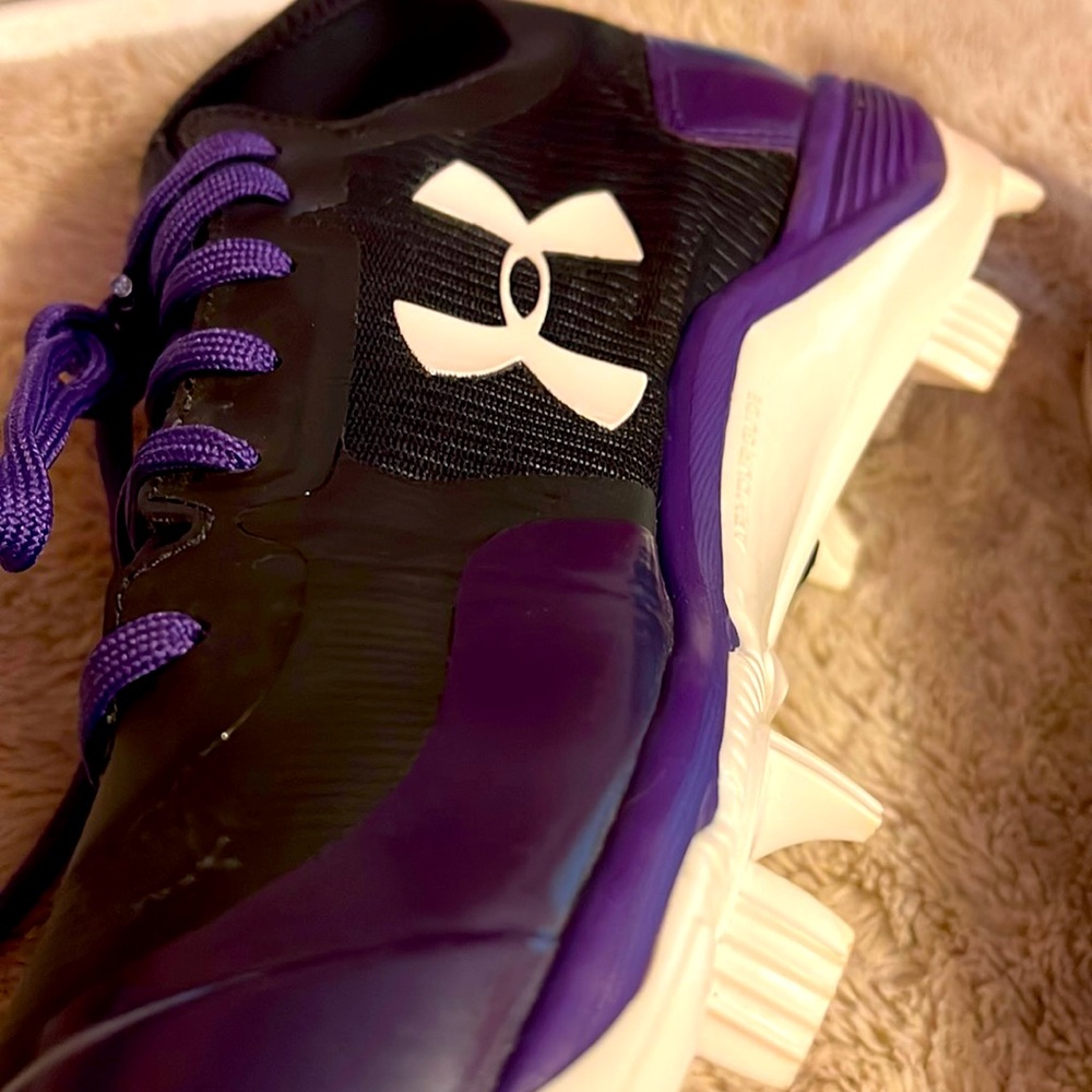 Under armor cleats